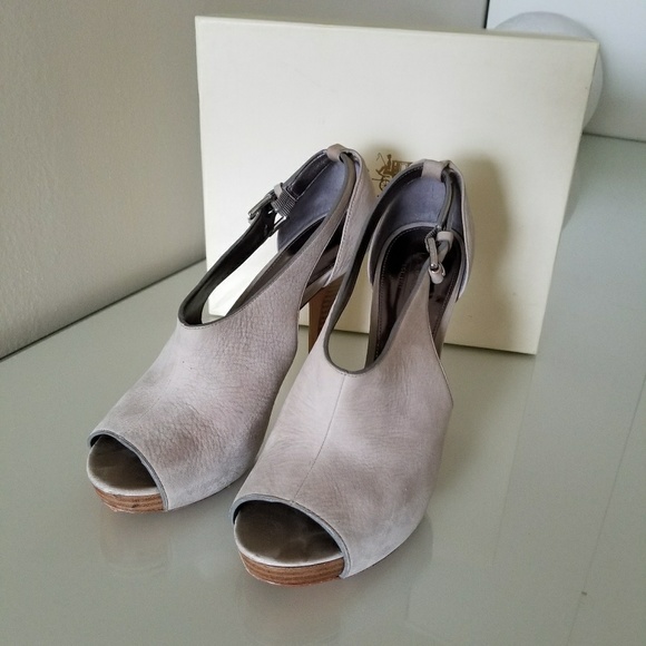 Coach heels - Picture 5 of 5